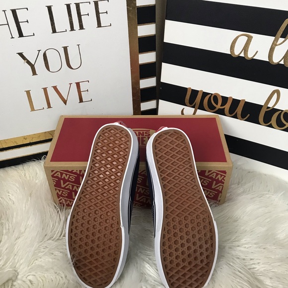 New VANS - Picture 7 of 7